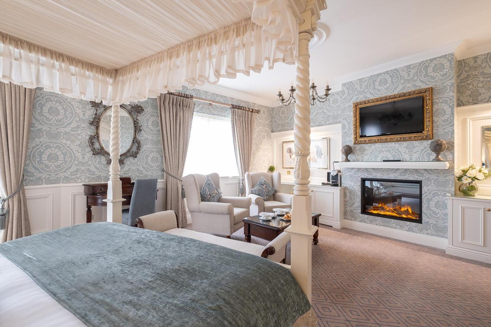 Clanard Court Hotel Атай Екстер'єр фото